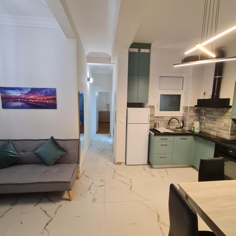 Full Apartment Near Kato Patissia Athens Exterior photo